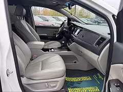 Kia Carnival III — Изображение 19