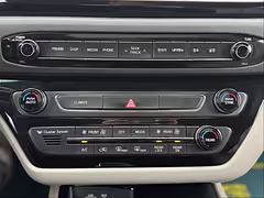 Kia Carnival III — Изображение 25